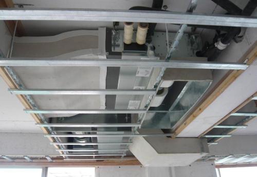 中央空調(diào)不清洗帶來(lái)大麻煩頭暈，胸悶，來(lái)到家門(mén)口